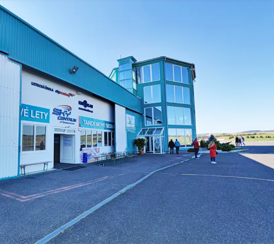 Edificio del aeródromo de Příbram