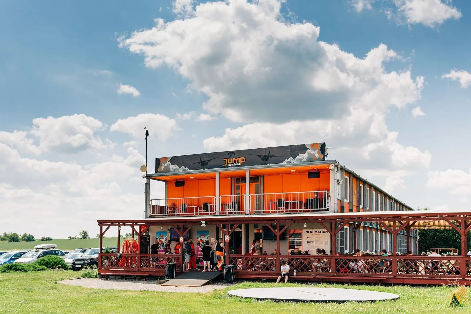 Salto tándem, aeródromo de Prostějov
