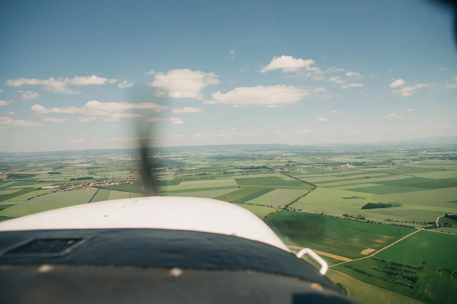 Vista desde el avión durante un vuelo panorámico