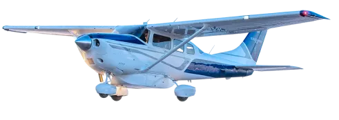 Ein Flugzeug fliegt am Himmel