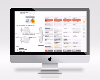 Ein Apple iMac, der auf dem Bildschirm eine Flugbuchung mit Sitzplatzoptionen, Kalender und Flugdetails zeigt.