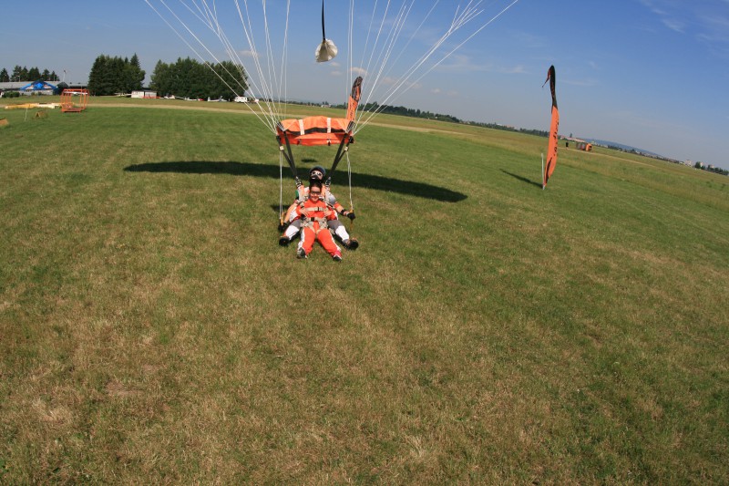 saut en parachute en tandem