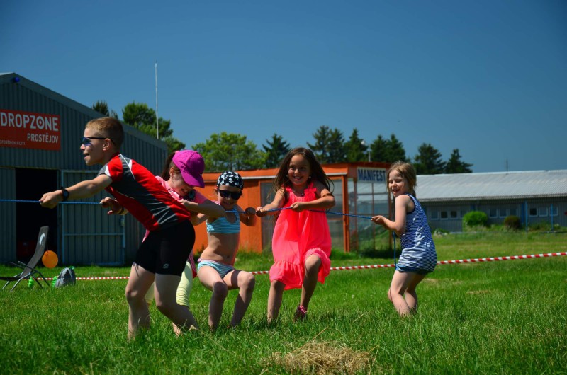 día del niño en el aeródromo de Prostějov
