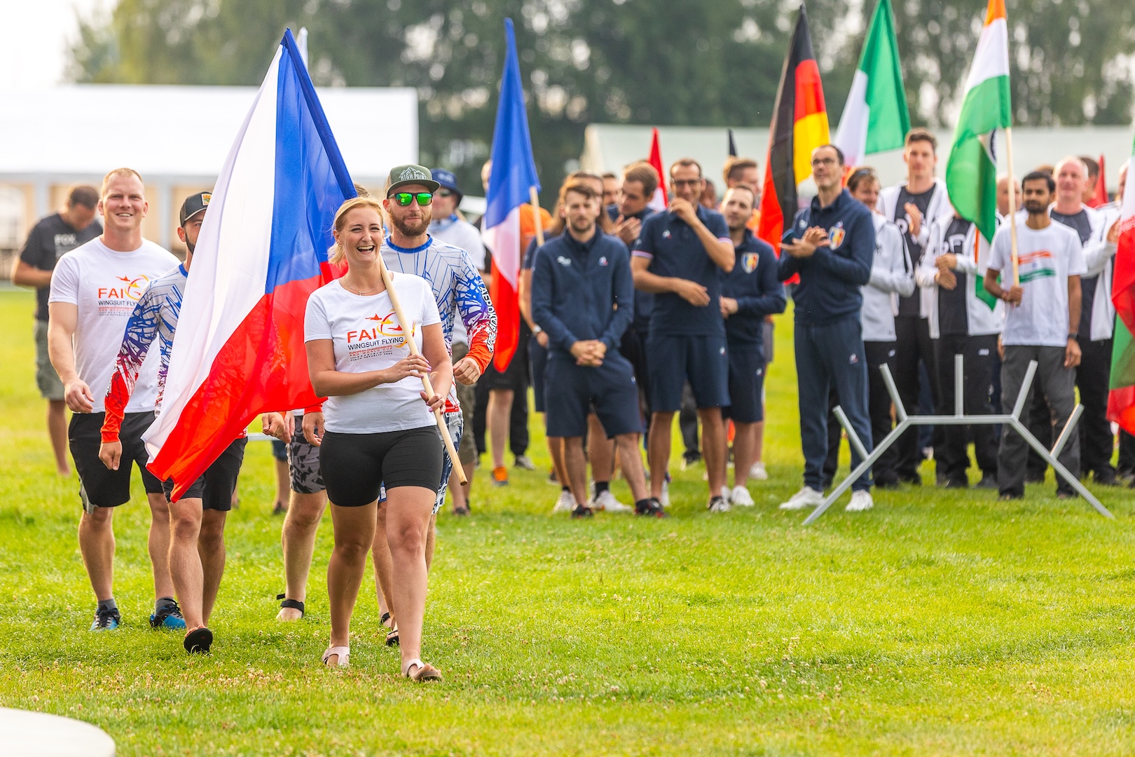 cérémonie d'ouverture du championnat d'Europe de parachutisme