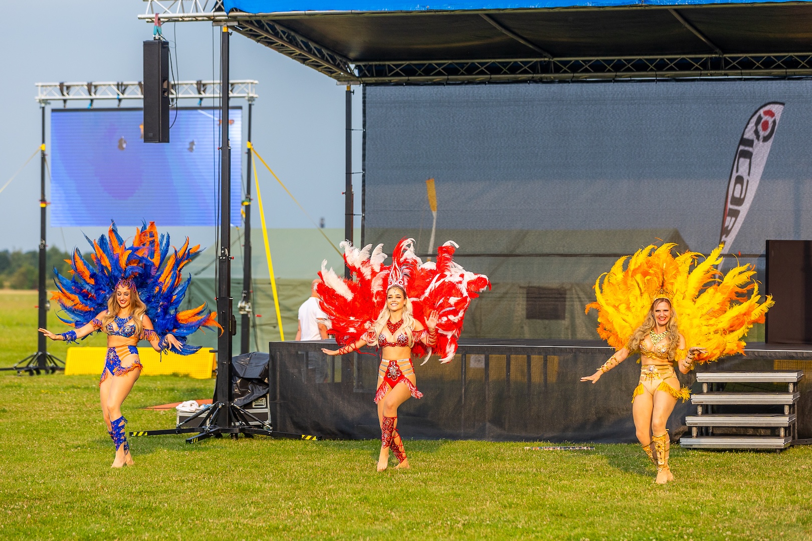 cérémonie d'ouverture du championnat d'Europe de parachutisme