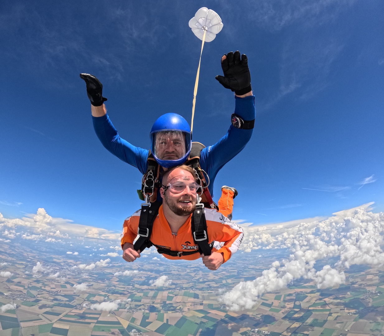 saut en parachute en tandem