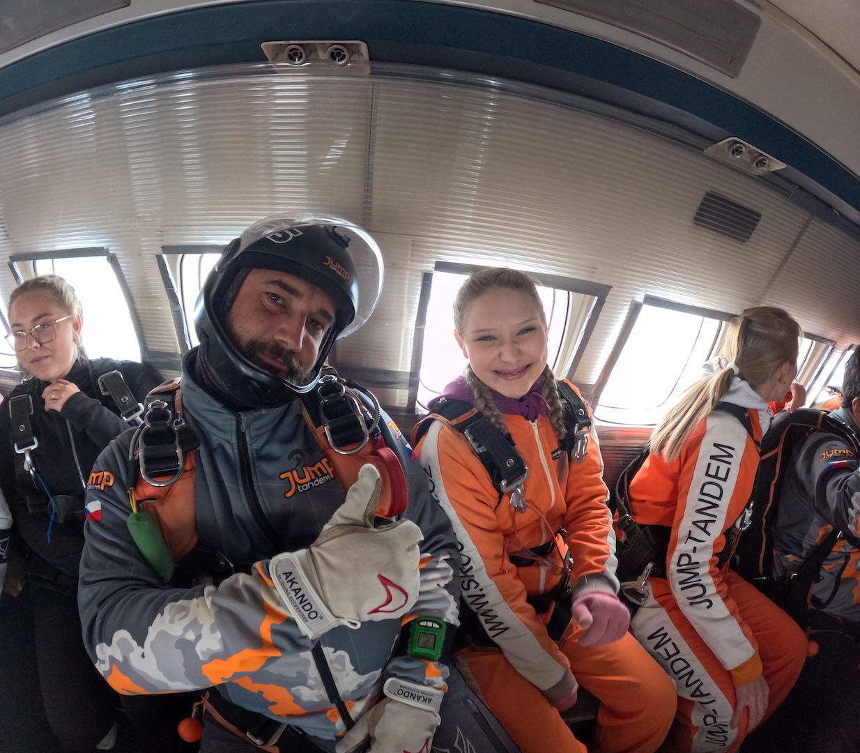 binôme tandem dans l'avion