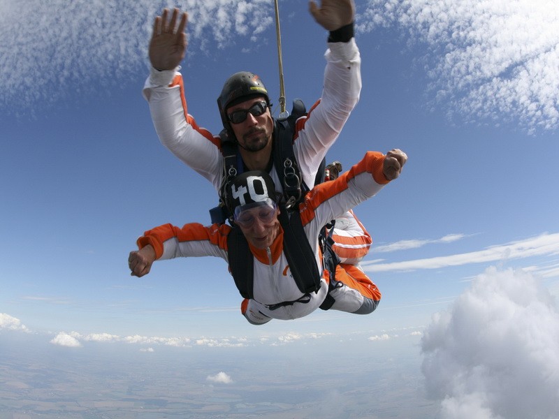 Tandem-Fallschirmsprung - freier Fall