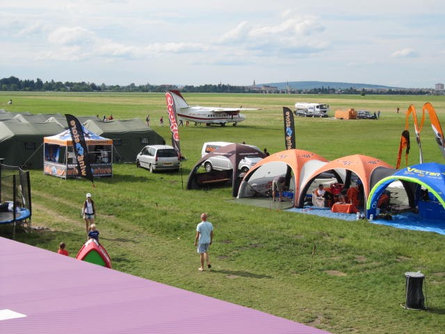 Vector Festival für Fallschirmspringer